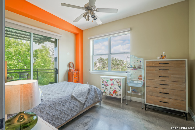 Image 17 of 45 For 831 S Flores  3202