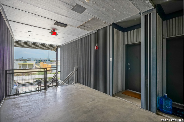 Image 2 of 45 For 831 S Flores  3202