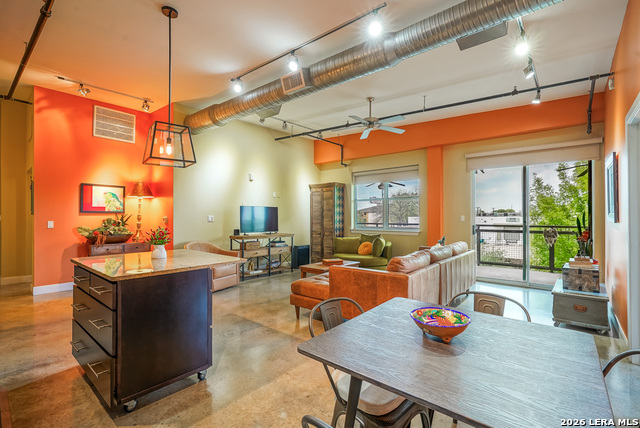 Image 22 of 45 For 831 S Flores  3202