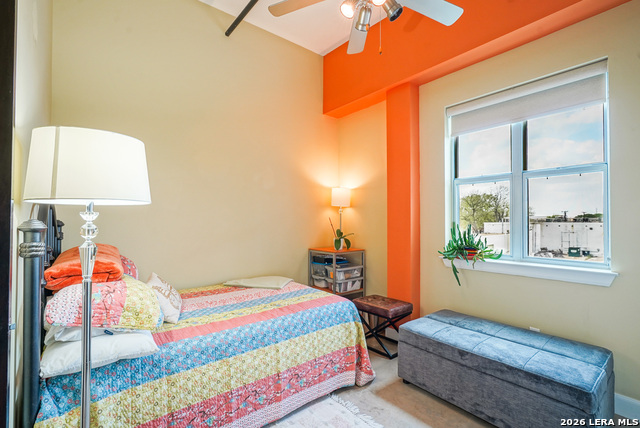 Image 30 of 45 For 831 S Flores  3202