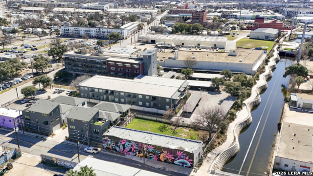 Image 45 of 45 For 831 S Flores  3202