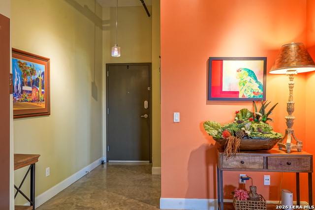 Image 5 of 45 For 831 S Flores  3202