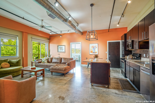 Image 6 of 45 For 831 S Flores  3202