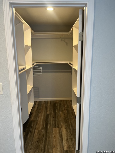 Image 9 of 14 For 725 Delmar  