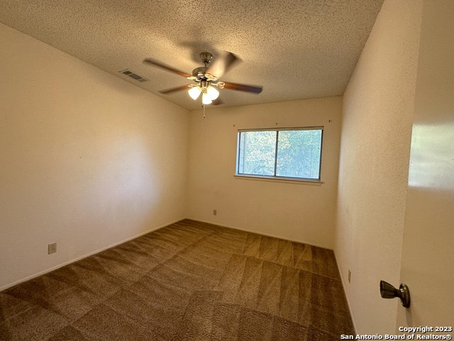 Image 14 of 22 For 6035 Merrimac