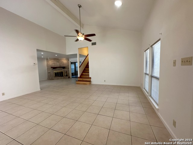 Image 17 of 22 For 6035 Merrimac