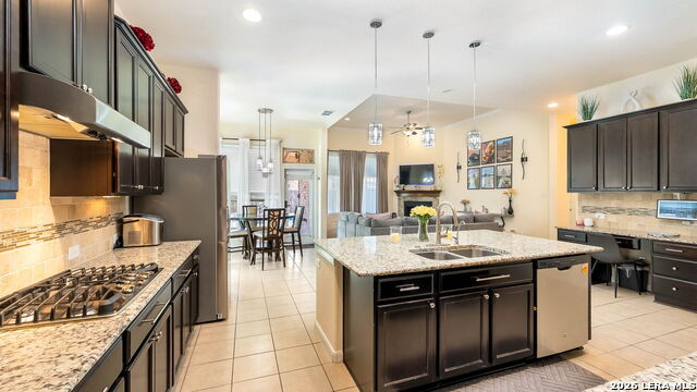 Image 10 of 33 For 21103 Capri Oaks