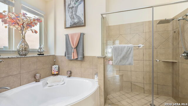 Image 17 of 33 For 21103 Capri Oaks