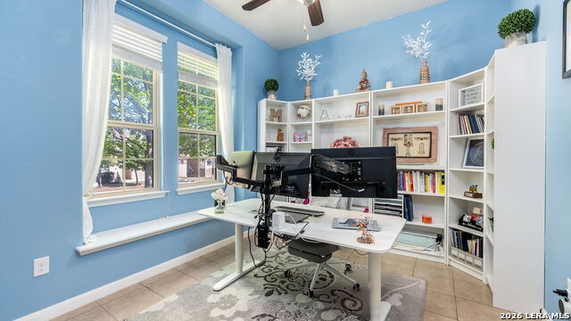 Image 5 of 33 For 21103 Capri Oaks