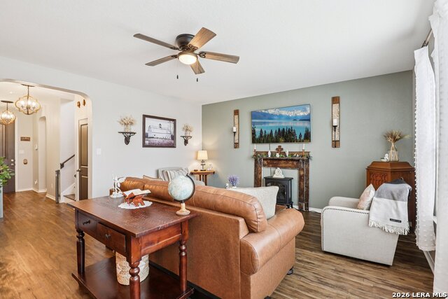 Image 7 of 41 For 4025 Woodside