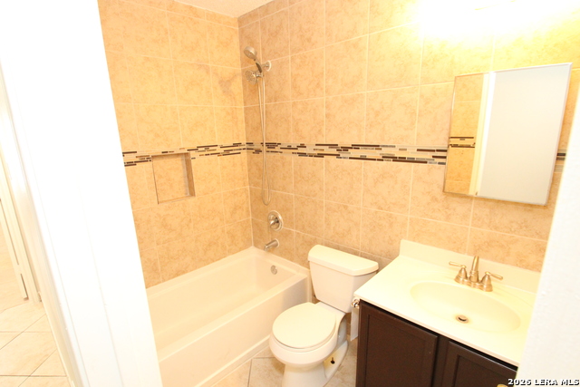 Image 21 of 31 For 7807 Pecan Heights