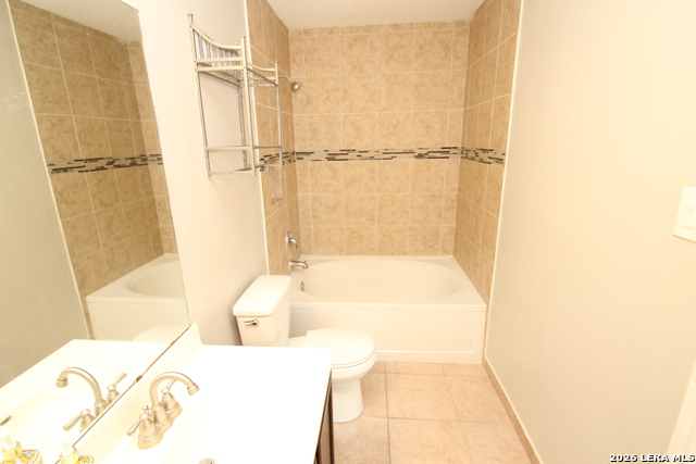 Image 27 of 31 For 7807 Pecan Heights