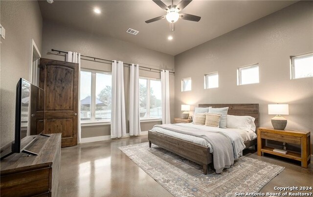 Image 12 of 35 For 345 Laguna  