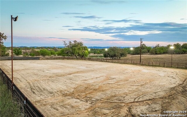 Image 28 of 35 For 345 Laguna  