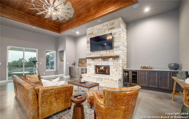 Image 5 of 35 For 345 Laguna  