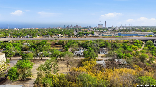 Image 6 of 16 For 128 Mckay Ave