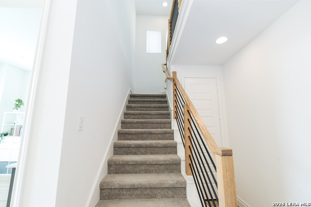 Image 21 of 37 For 129 Menlo  