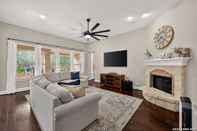 Image 6 of 39 For 25815 Raven Ridge