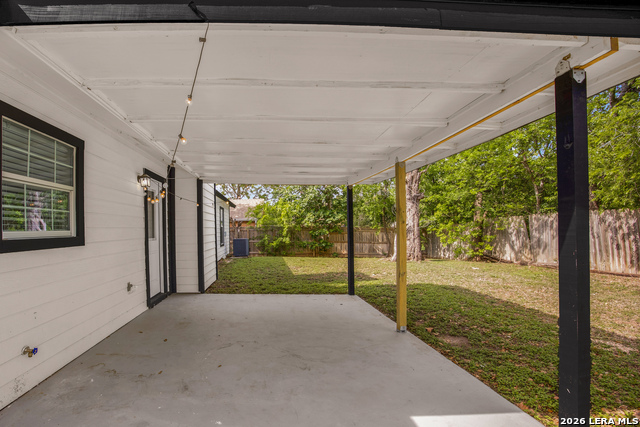 Image 32 of 44 For 12211 Ecksminster St