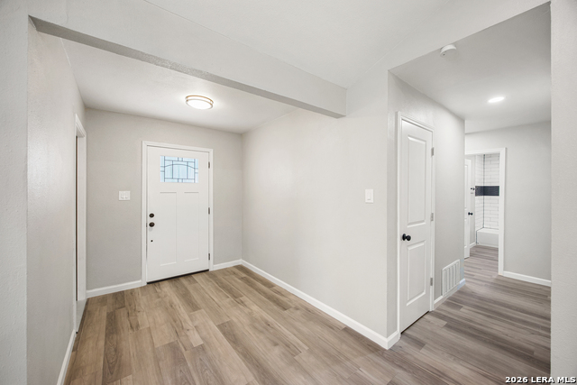 Image 4 of 44 For 12211 Ecksminster St