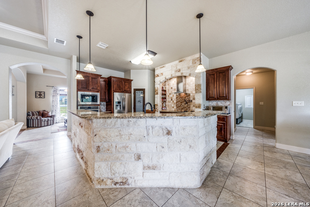 Image 16 of 42 For 112 Abrego Crossing S