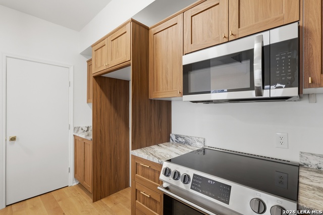 Image 10 of 28 For 486 Olmos Dr E