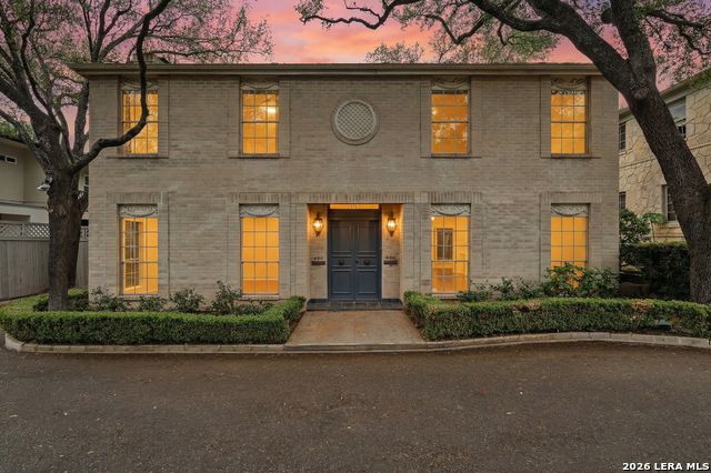 Image 25 of 28 For 486 Olmos Dr E