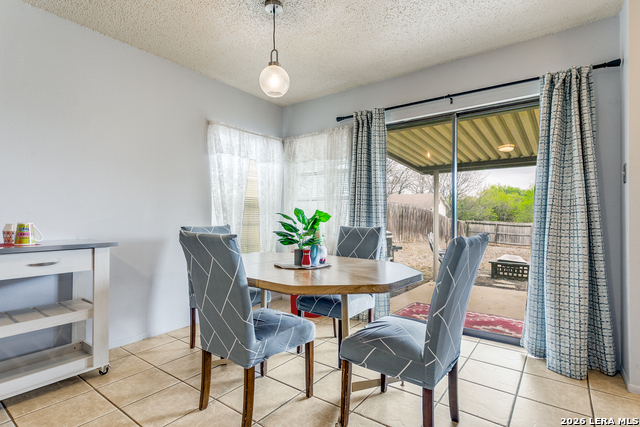 Image 12 of 25 For 7706 Clear Ridge