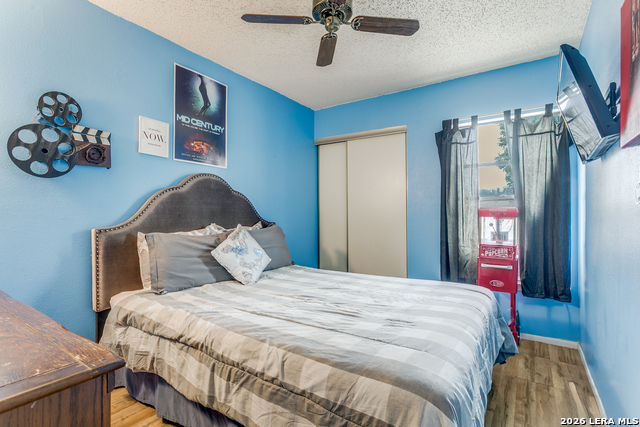 Image 17 of 25 For 7706 Clear Ridge