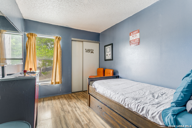 Image 18 of 25 For 7706 Clear Ridge