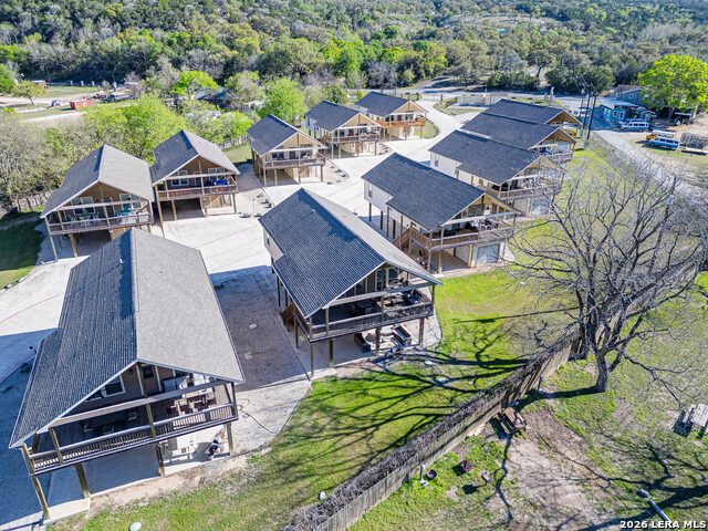 Image 8 of 36 For 151 River Villas #12