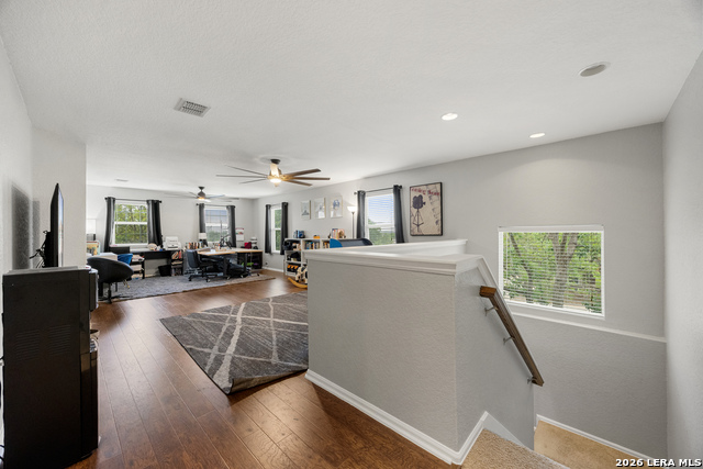 Image 19 of 50 For 4903 Green Jameson