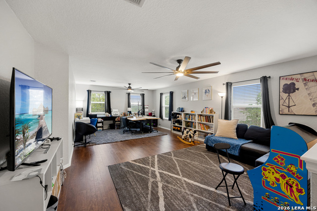 Image 20 of 50 For 4903 Green Jameson