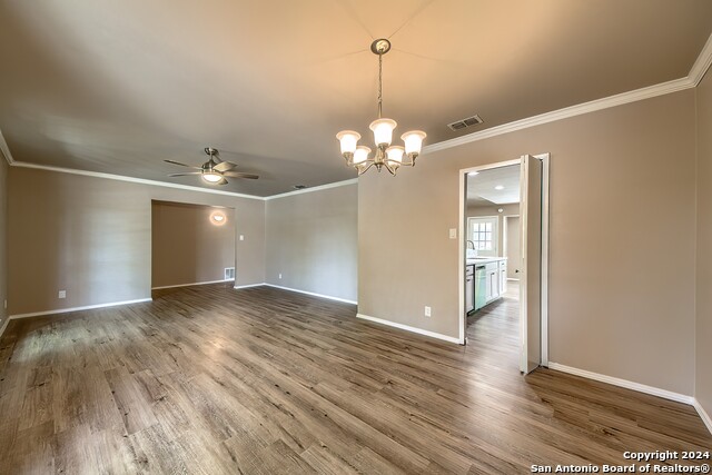 Image 5 of 27 For 117 Mossridge