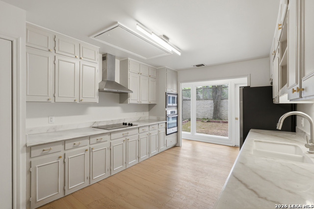 Image 11 of 27 For 484 Olmos Dr E