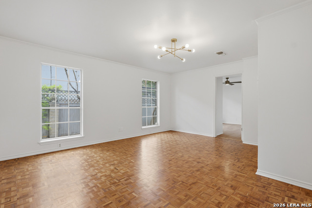 Image 14 of 27 For 484 Olmos Dr E