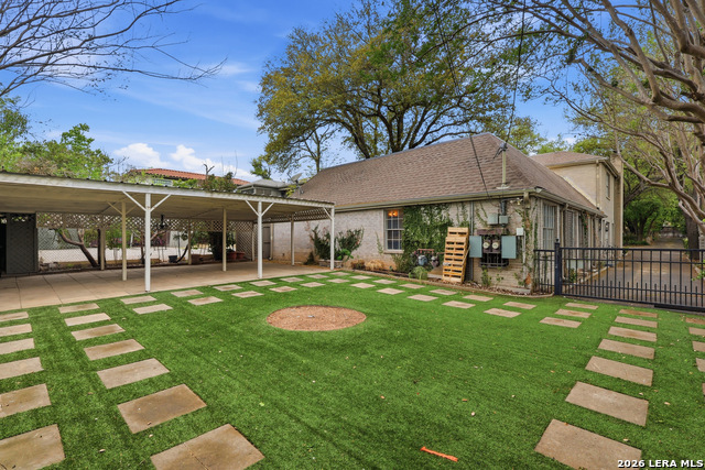 Image 25 of 27 For 484 Olmos Dr E