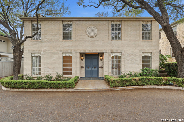 Image 26 of 27 For 484 Olmos Dr E