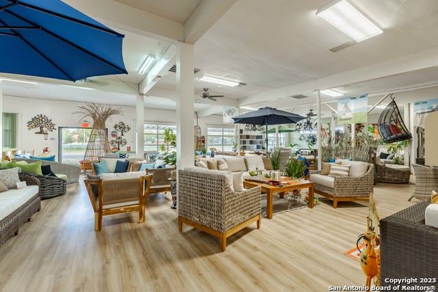 Image 11 of 31 For 1950 Panam Expressway N