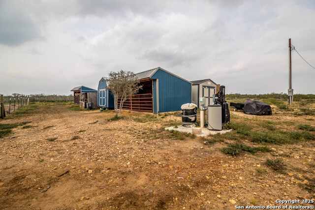 Image 32 of 40 For 290 Lilly Bear Ln.