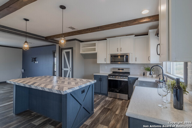 Image 8 of 40 For 290 Lilly Bear Ln.