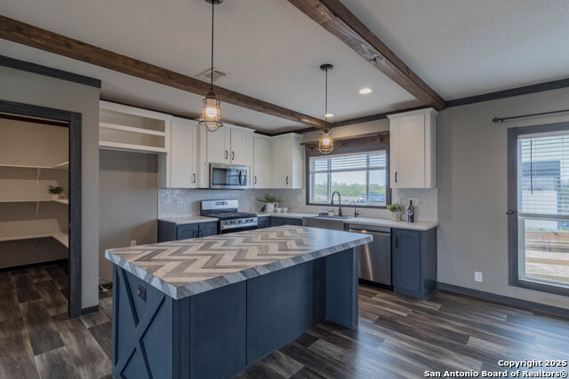 Image 9 of 40 For 290 Lilly Bear Ln.