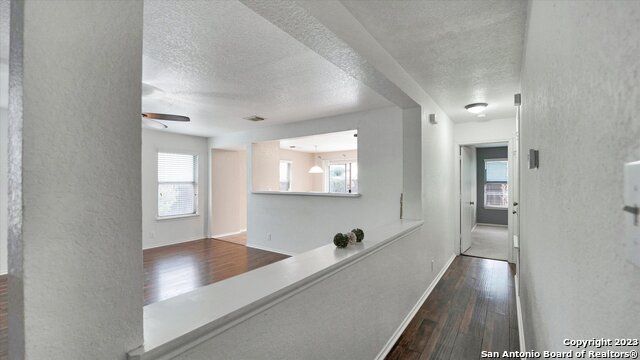 Image 10 of 39 For 3967 Cherokee Blvd