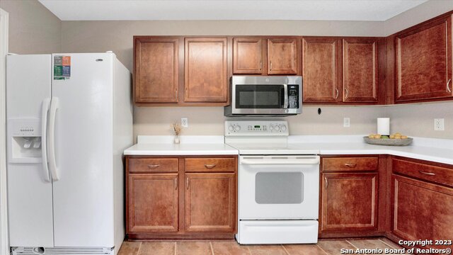 Image 14 of 39 For 3967 Cherokee Blvd