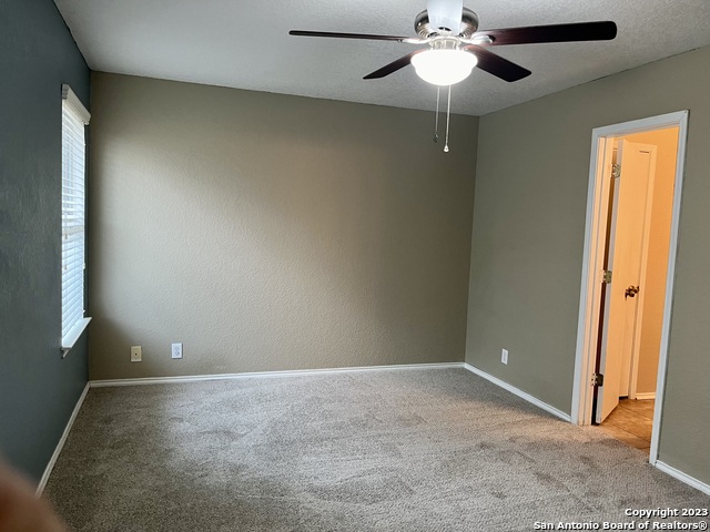 Image 18 of 39 For 3967 Cherokee Blvd