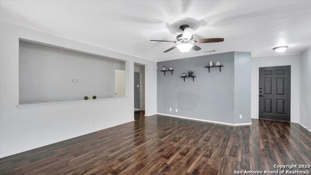 Image 5 of 39 For 3967 Cherokee Blvd