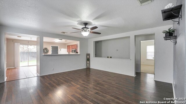 Image 7 of 39 For 3967 Cherokee Blvd