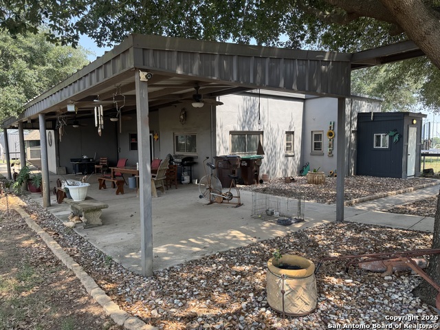 Listing photo id 29 for 7084 Richter