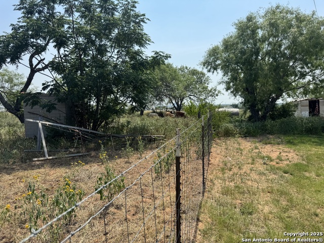 Listing photo id 50 for 7084 Richter