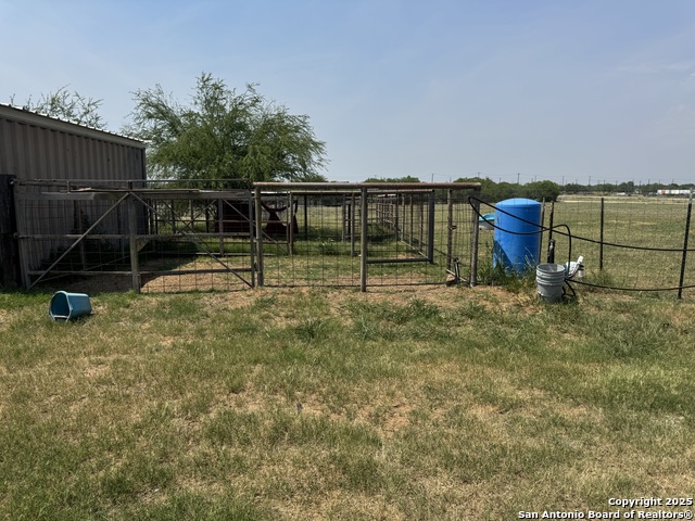 Listing photo id 51 for 7084 Richter